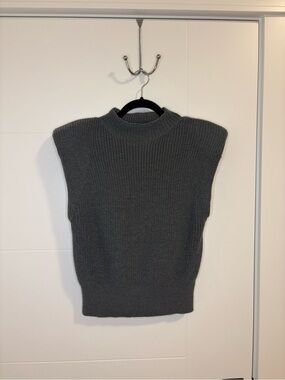 Babaton Hazlitt Sweater Vest in Heather Smky Emerald G